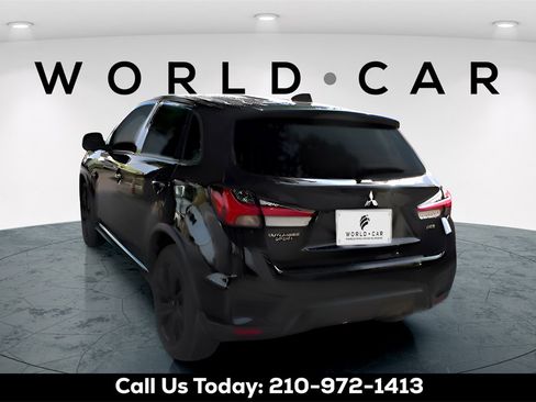 Used 2023 Mitsubishi Outlander Sport LE image 5
