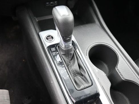 Used 2025 Nissan Altima 2.5 SV FWD image 22