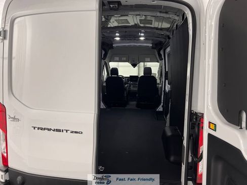 New 2026 Ford Transit 250 148 Medium Roof w/ Load Area Protection Package RWD image 34