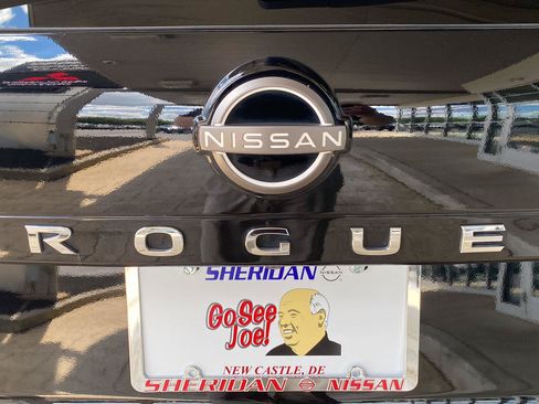 Certified 2023 Nissan Rogue S AWD/4WD image 8