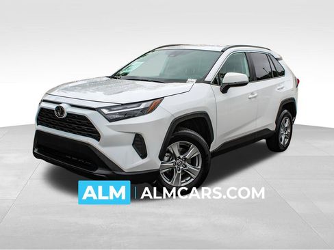 Used 2024 Toyota RAV4 XLE image 1