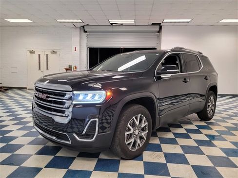 Used 2022 GMC Acadia SLE w/ Driver Convenience Package image 3