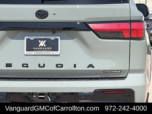 Used 2026 Toyota Sequoia Platinum AWD/4WD image 7