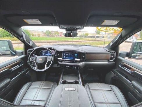 Used 2025 Chevrolet Silverado 2500 High Country w/ Technology Package image 20