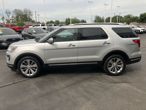 Used 2018 Ford Explorer Limited AWD/4WD image 5