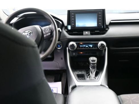 Used 2019 Toyota RAV4 XLE image 16