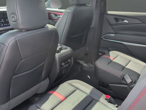 Used 2026 Chevrolet Traverse RS w/ LPO, Floor Liner Package AWD/4WD image 23