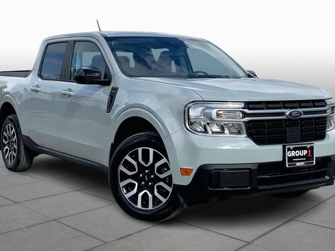 Used 2024 Ford Maverick Lariat image 2