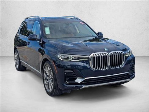 Used 2021 BMW X7 xDrive40i w/ Luxury Seating Package AWD/4WD image 3