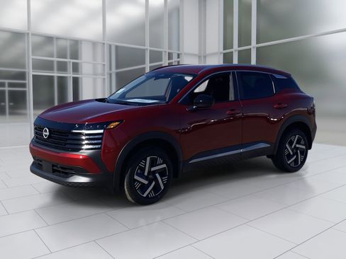 New 2026 Nissan Kicks SV image 2