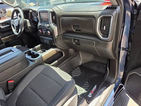 Certified 2022 Chevrolet Silverado 1500 LT Trail Boss AWD/4WD image 16