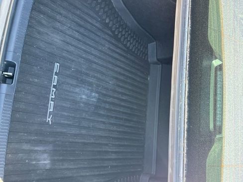 Used 2024 Toyota Camry XLE image 10