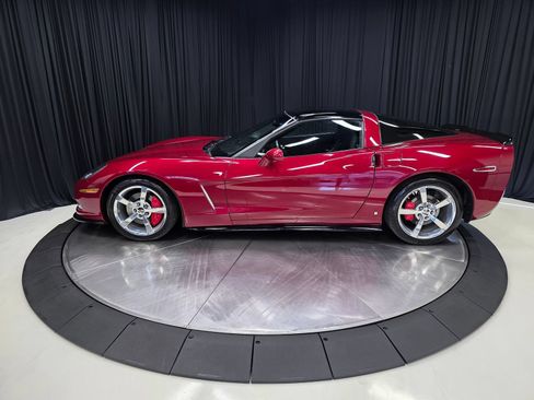 Used 2009 Chevrolet Corvette Coupe w/ Roof Package RWD image 8