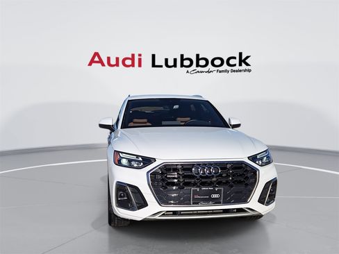Certified 2024 Audi Q5 e Premium image 2