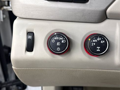 Used 2016 GMC Yukon Denali w/ Open Road Package image 26