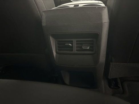 Used 2023 Chevrolet Colorado Trail Boss w/ Technology Package image 17