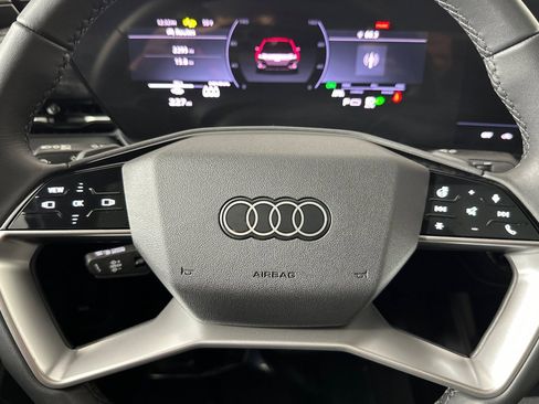 Used 2025 Audi A6 e-tron Premium w/ Convenience Package image 21