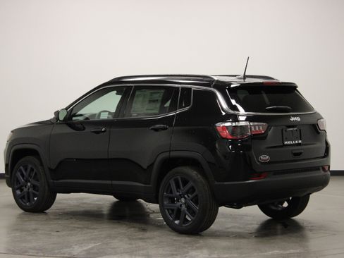 New 2026 Jeep Compass Latitude AWD/4WD image 6