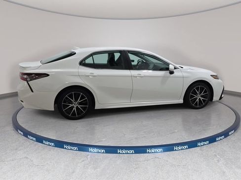Certified 2024 Toyota Camry SE FWD image 4