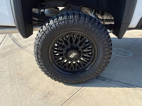 New 2025 GMC Sierra 2500 Denali w/ Denali Reserve Package image 10