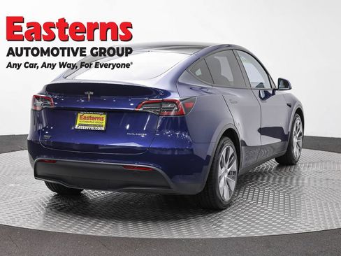 Used 2023 Tesla Model Y Long Range AWD/4WD image 5