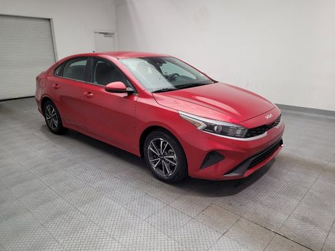 Used 2022 Kia Forte LXS FWD image 13