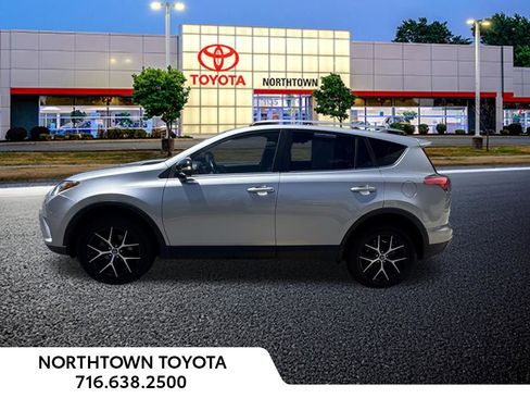 Used 2018 Toyota RAV4 SE w/ Power Extra Value Package AWD/4WD image 2