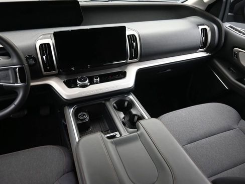 Used 2025 Ford Expedition Max Active AWD/4WD image 16