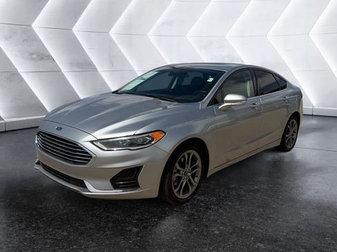 Used 2020 Ford Fusion SEL FWD image 3