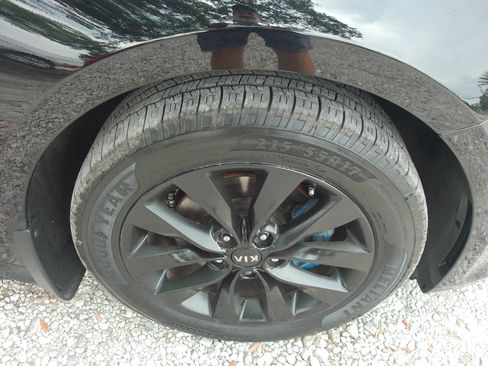 Used 2018 Kia Optima LX w/ 17" Alloy Wheels Package FWD image 37
