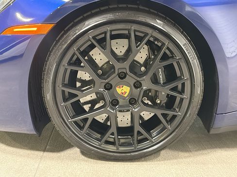 Certified 2024 Porsche 911 Carrera GTS RWD image 38