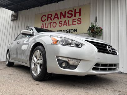 Used 2014 Nissan Altima 2.5 SL w/ Technology Package