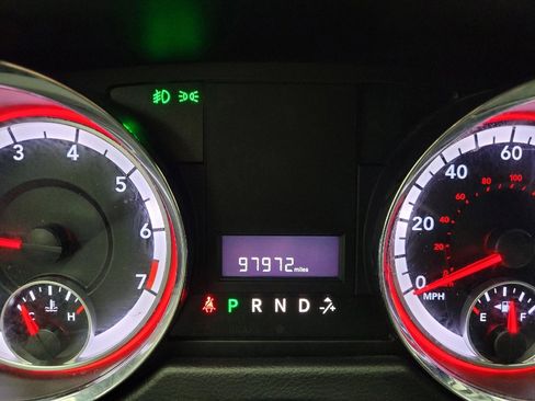 Used 2019 Dodge Grand Caravan SXT image 23