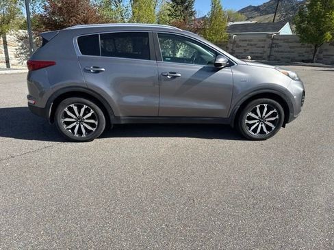 Used 2018 Kia Sportage EX AWD/4WD image 9