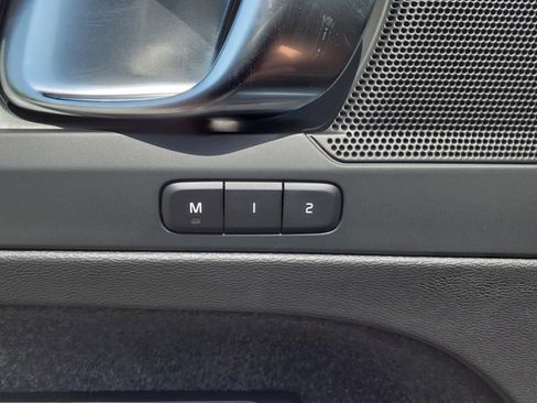 New 2025 Volvo XC40 B5 Plus w/ Protection Package Premier image 12