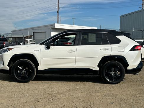Used 2021 Toyota RAV4 XSE AWD/4WD image 8