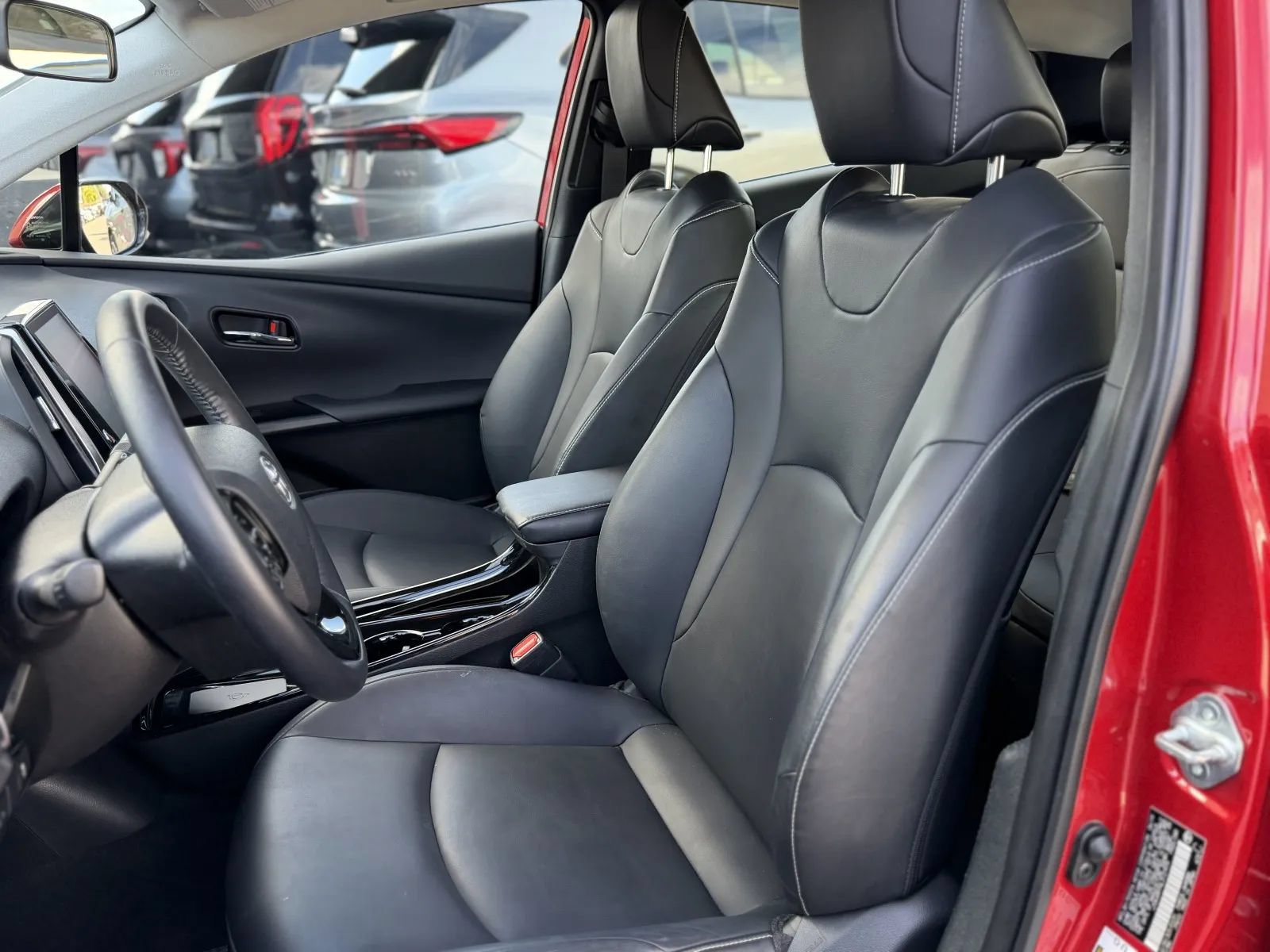 Used 2020 Toyota Prius Prime XLE FWD image 14