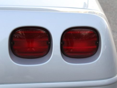 Used 1996 Chevrolet Corvette Convertible image 21