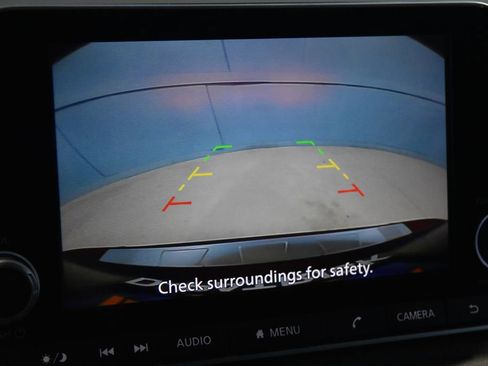 Used 2025 Nissan Rogue SV image 11