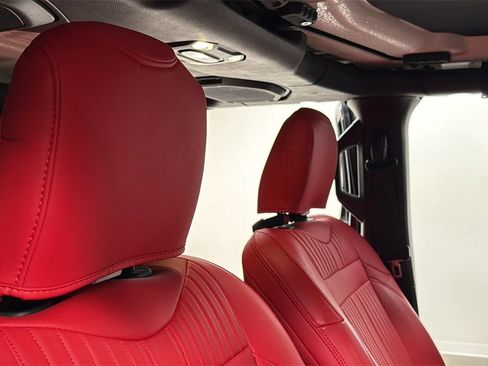 Used 2021 Jeep Wrangler Unlimited Rubicon w/ LED Lighting Group image 19