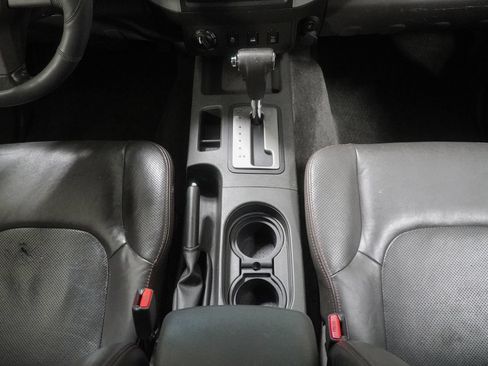 Used 2012 Nissan Xterra PRO-4X w/ Pro-4x Leather Pkg AWD/4WD image 29