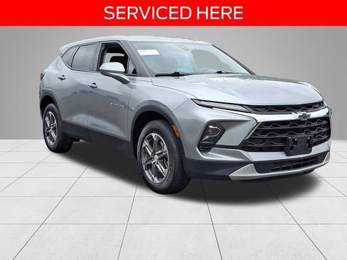 Used 2023 Chevrolet Blazer LT w/ Driver Confidence Package AWD/4WD image 3