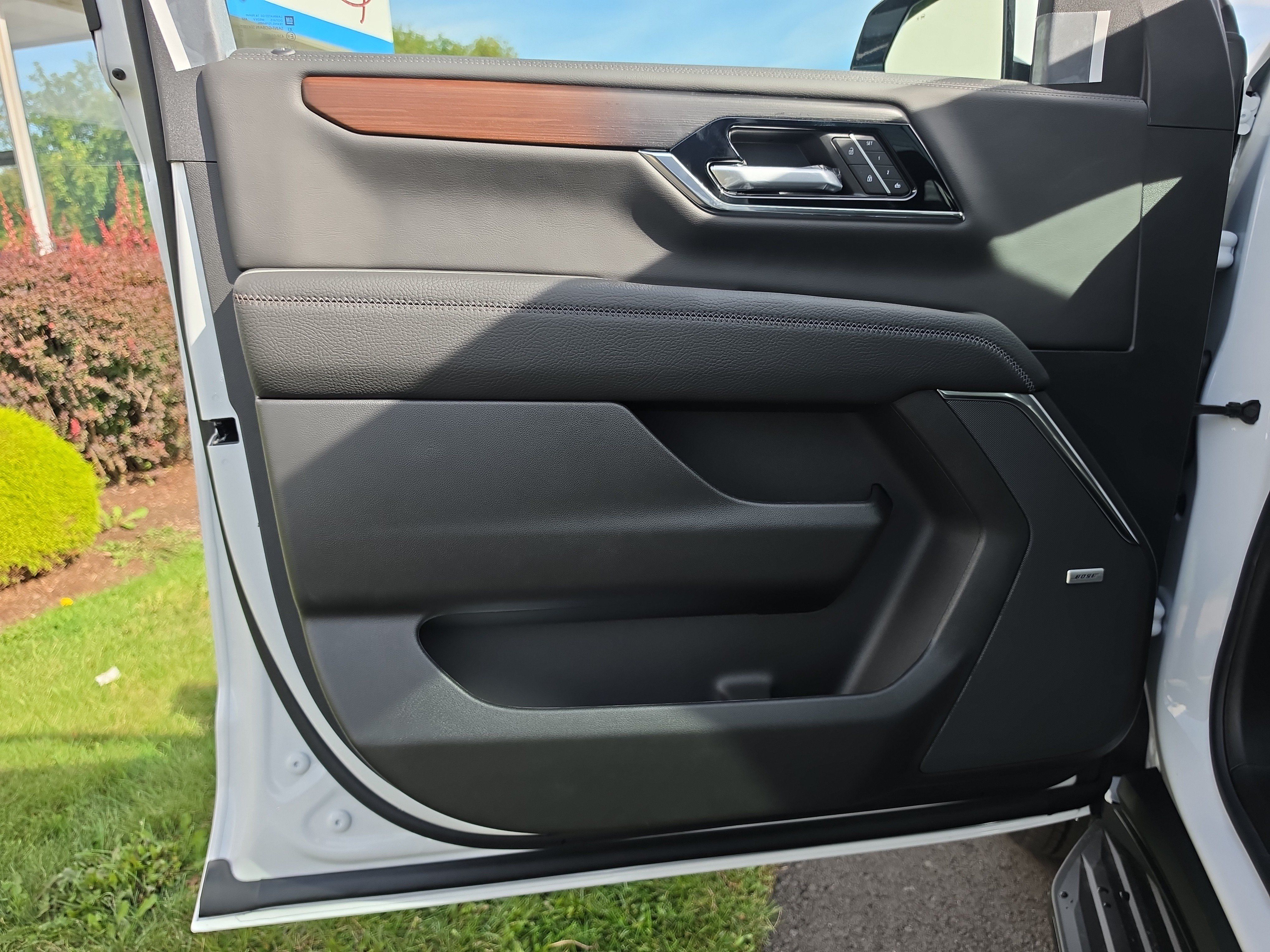 New 2026 GMC Yukon Denali w/ Advanced Technology Package AWD/4WD image 20