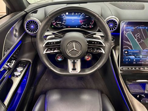 Used 2022 Mercedes-Benz SL 63 AMG 4MATIC image 2