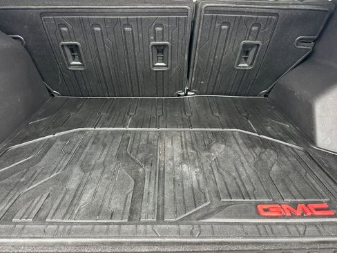 Used 2024 GMC Terrain Denali w/ Black Diamond Edition AWD/4WD image 16