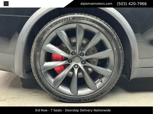 Used 2018 Tesla Model X 100D image 40