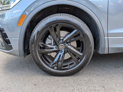 Used 2024 Volkswagen Tiguan SE R-Line image 31