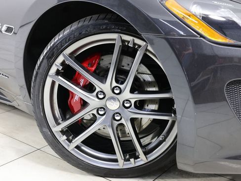 Used 2017 Maserati GranTurismo Sport RWD image 12