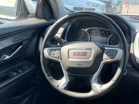 Used 2024 GMC Terrain SLT AWD/4WD image 30