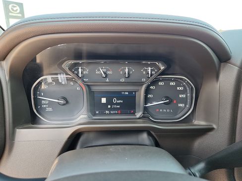 Used 2021 GMC Sierra 1500 SLT RWD image 17